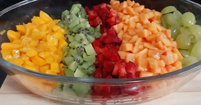 Saladas: Salada de Frutas Fácil e Refrescante