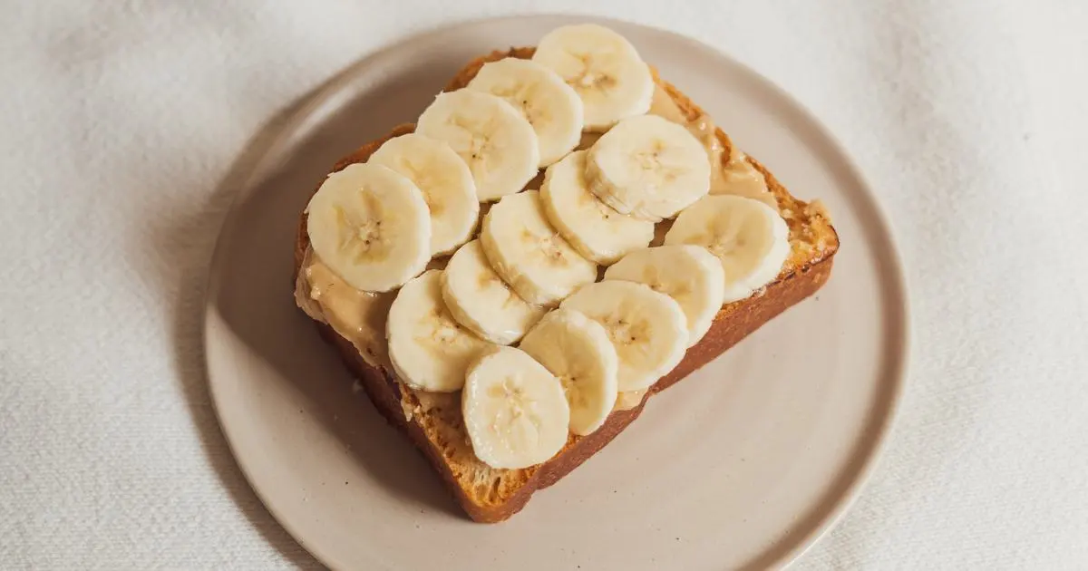 Receita prática de torrada de queijo e banana na AirFryer....