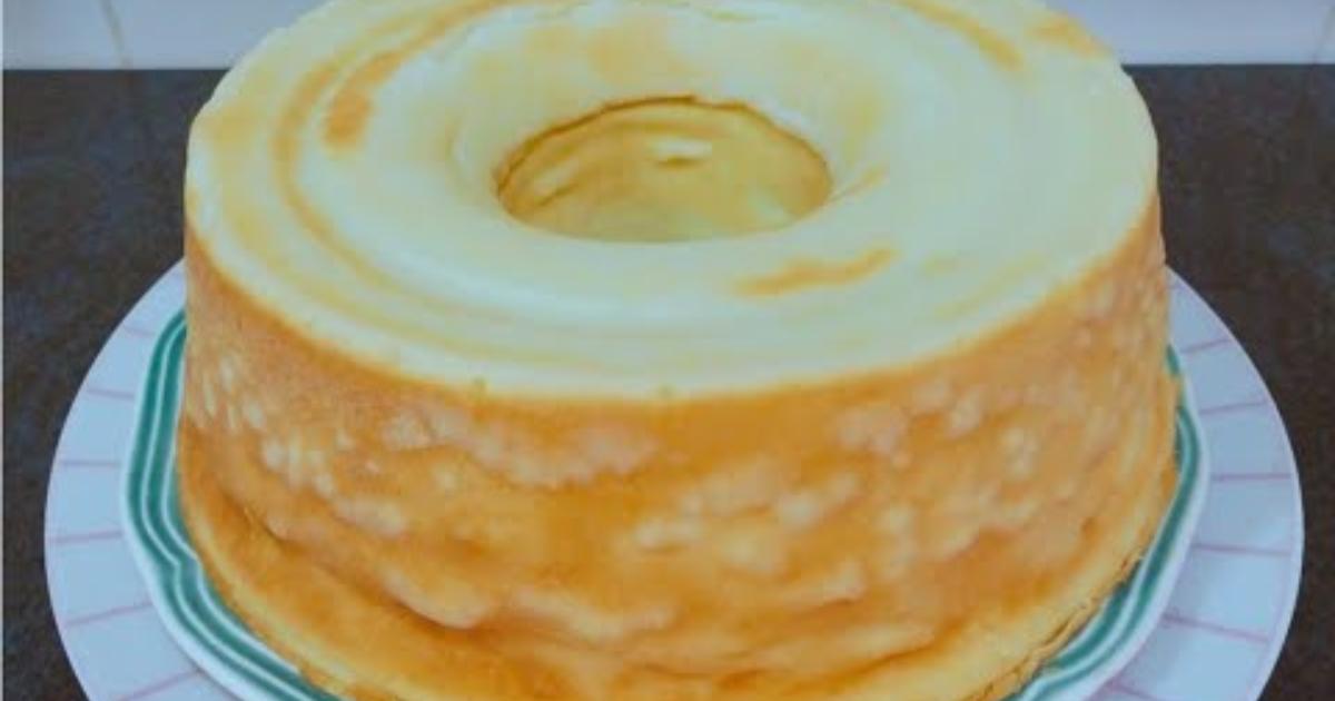 Bolo de leite de liquidificador: fácil, cremoso, com textura de pudim e sabor irresistível!...