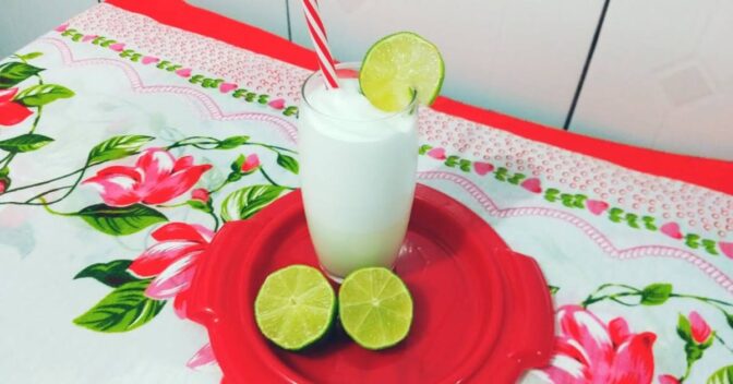 Bebidas: Coquetel de Limão com Refrigerante