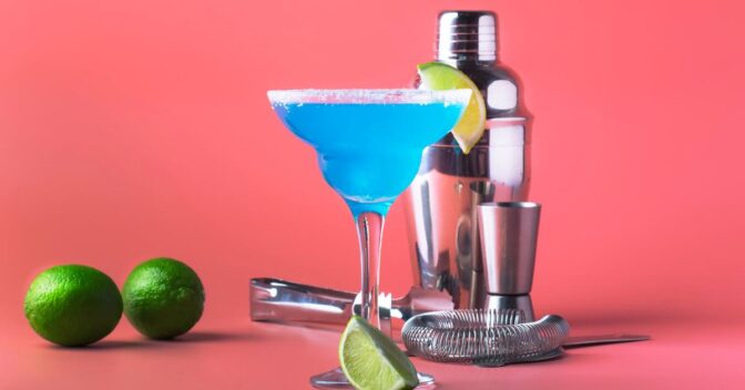 Drinks: A Margarita Azul que Vai Surpreender! Aprenda a Fazer