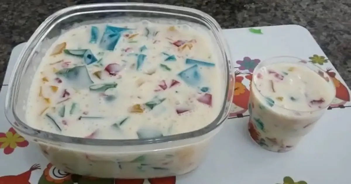 Receita fácil de mosaico de gelatina com creme especial. Delícia sem erro!...