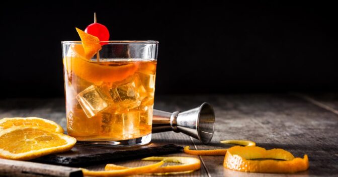 Drinks: Old Fashioned: O Drink Clássico que Todo Mundo Precisa Conhecer