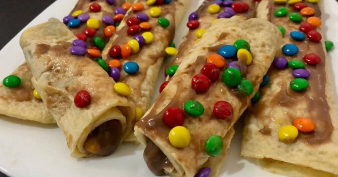 Doces: Panqueca Doce com Recheio de Chocolate