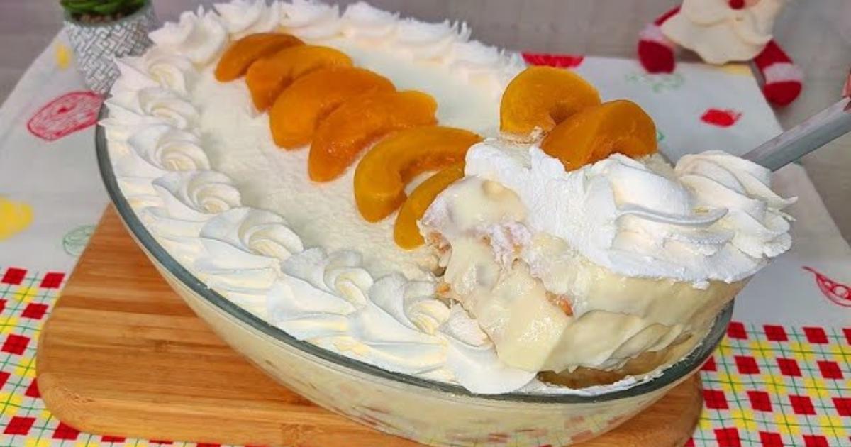 Pavê cremoso de 4 leites com pêssego, fácil, refrescante e perfeito para o Natal....