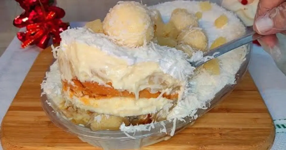 Pavê de coco com abacaxi: cremoso, tropical, fácil de fazer e perfeito para o Natal!...