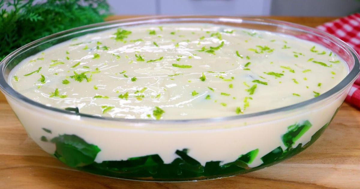 Sobremesa de limão refrescante, fácil, econômica, com gelatina e creme, perfeita para qualquer ocasião!...