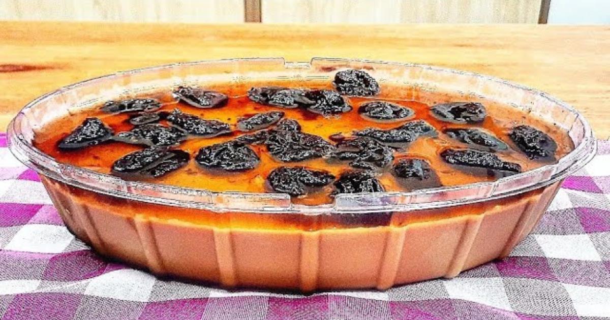 Sobremesa com Doce de Leite e Ameixas