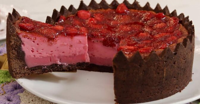 Sobremesas: A Melhor Torta de Morango com Geleia Caseira para Você Fazer Hoje