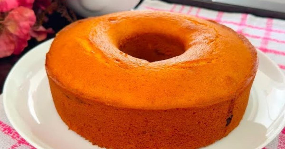 Receita fácil e rápida para um bolo caseiro fofinho, perfeito para o café da tarde....