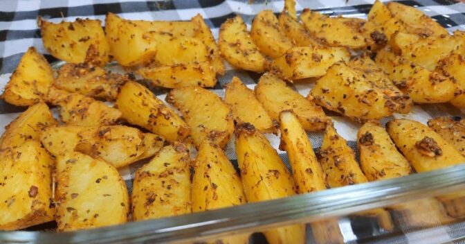 Petiscos: Batata Rústica Deliciosa