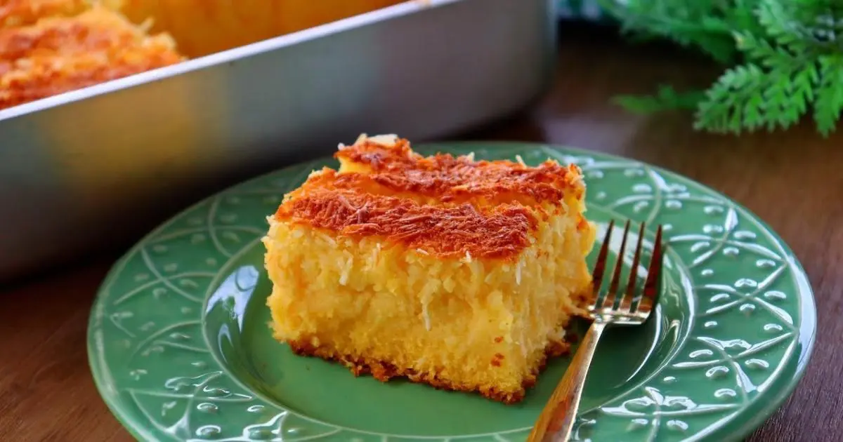 Aprenda a fazer um bolo de milho em lata cremoso, simples e muito saboroso....