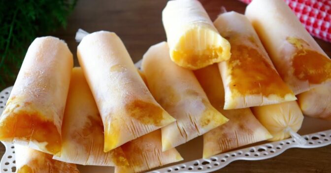 Sobremesas: Geladinho de Abacaxi com Coco Cremoso e Muito Fácil