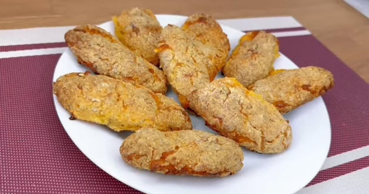 Receita prática de lanche low carb com frango e requeijão....