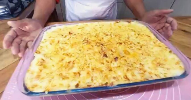 Massas: Macarrão com Molho Branco e Queijo