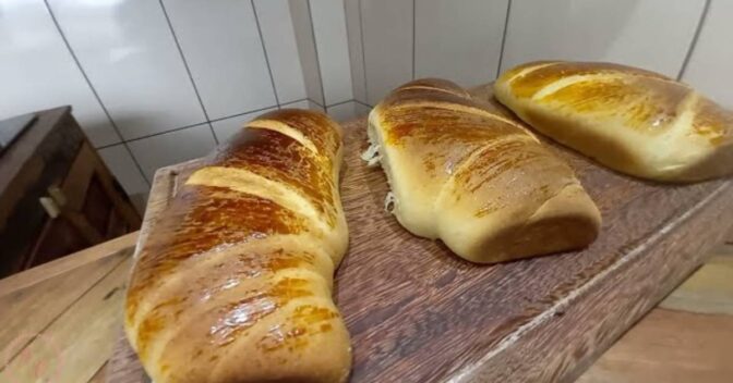 Pães: Pão Caseiro Simplesmente Fofinho e Delicioso