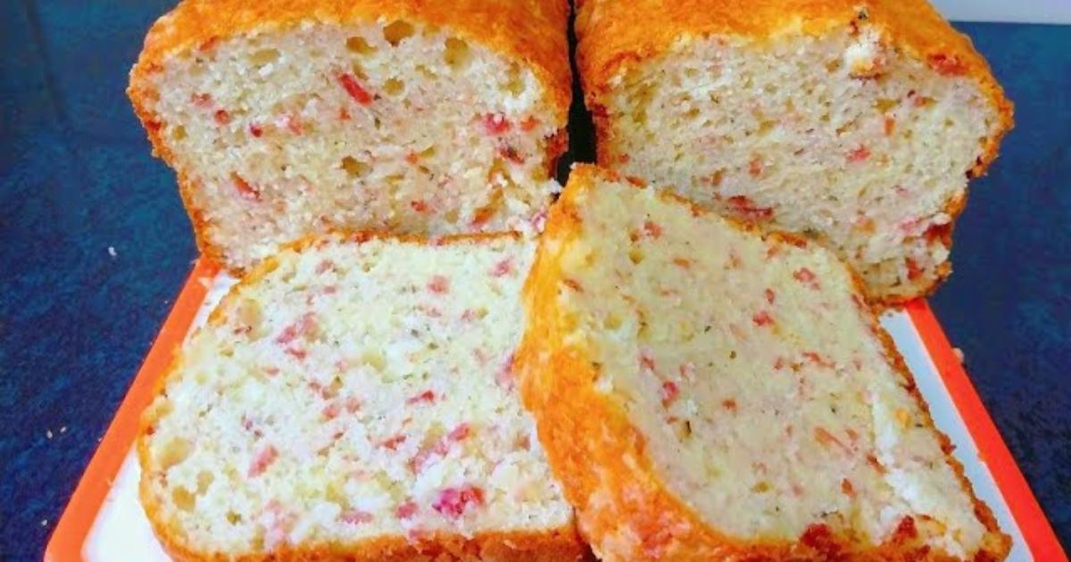 Aprenda a fazer um pão de calabresa fofinho e recheado sem precisar sovar. Receita simples...