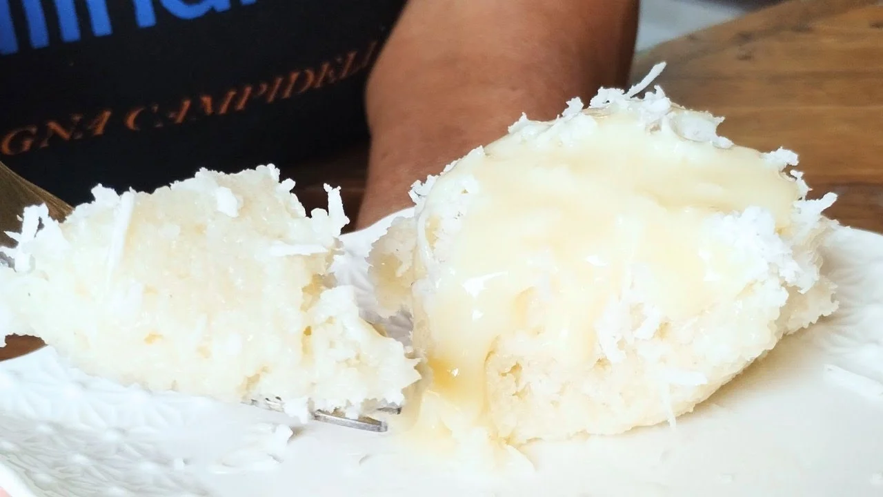 Descubra como fazer o Bolo de Tapioca Sem Forno Geladinho, uma sobremesa prática, deliciosa e...