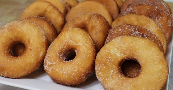 Lanche: Receita de Rosquinha Caseira Frita