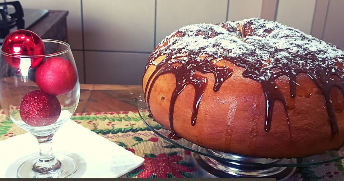 Rosca recheada com chocolate e cobertura de ganache: fofinha e perfeita para o Natal. Aprenda...