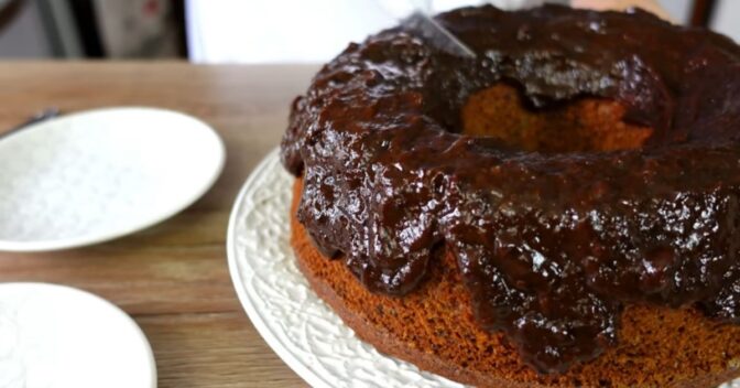 Especiais: Bolo de Ameixa Simples de Liquidificador Sem Trigo e Sem Lactose