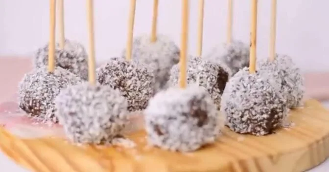 Doces: O Melhor Bolo de Chocolate Saudável e Sem Farinha! Veja Como Fazer Cakepop Delicioso