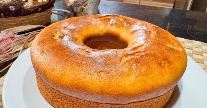 Bolos: Coloque a Gelatina no Liquidificador e Faça Esse Bolo de Abacaxi Delicioso