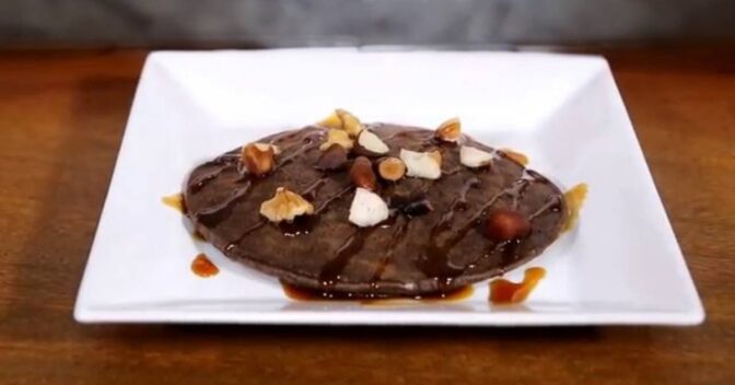 Saudável: Panqueca Proteica de Chocolate com Whey: Receita Fácil e Deliciosa!