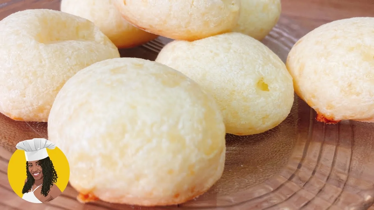 Pão de Queijo Caseiro é uma receita rápida e deliciosa para qualquer momento. Aprenda a...