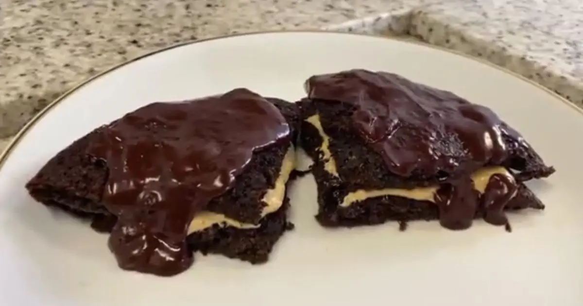 Pão de mel de frigideira fácil, sem glúten, fofinho e com muito chocolate....