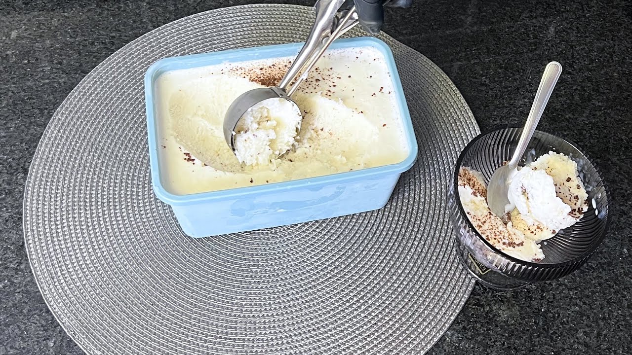 O sorvete caseiro cremoso de flocos é fácil, delicioso e perfeito para refrescar. Aprenda essa...