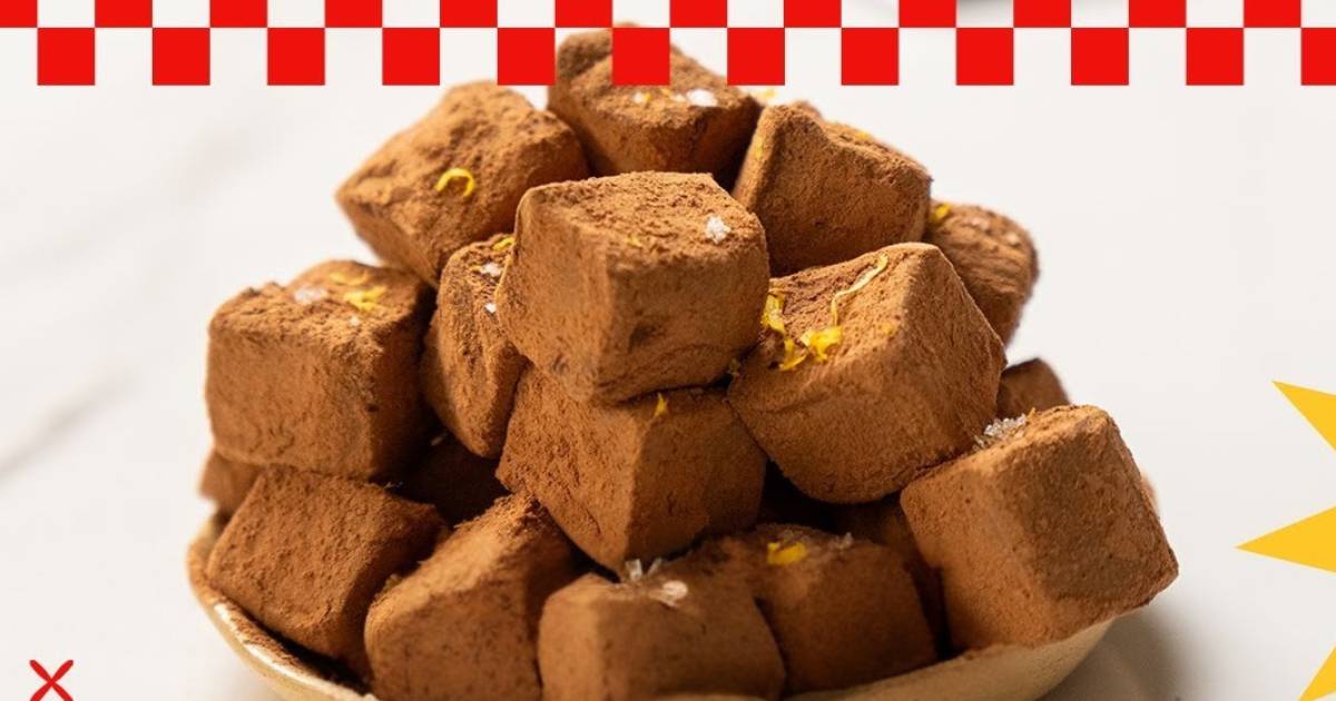 Essa trufa de chocolate cremosa é irresistível, fácil de fazer e com poucos ingredientes! Perfeita...