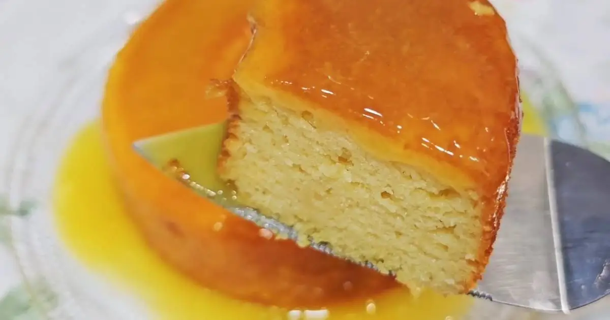 Bolo de Laranja e Iogurte! Receita fácil, fofinha e úmida, perfeita para o café da...