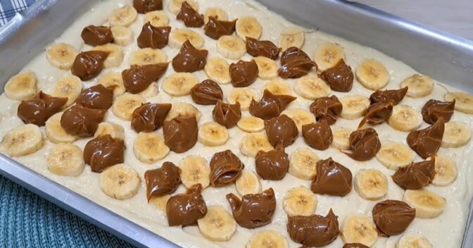 Bolos: Bolo de Banana com Doce de Leite – Massa Fofinha e Deliciosa!