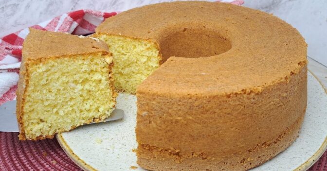 Bolos: Bolo de Fubá com Coco Super Fofinho: Receita Fácil e Irresistível