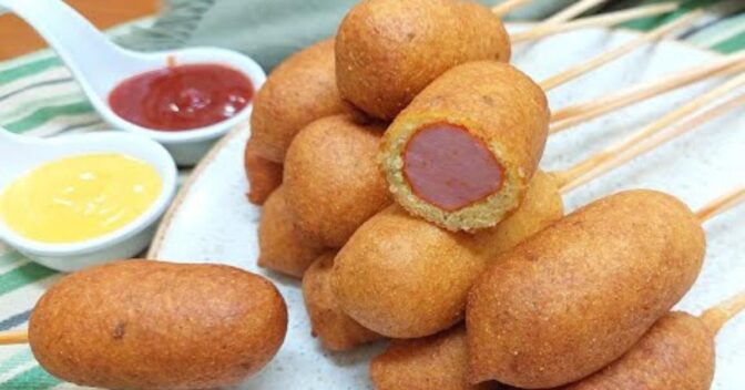 Lanche: Cachorro-Quente no Palito Crocante e Fácil: Faça em Casa!