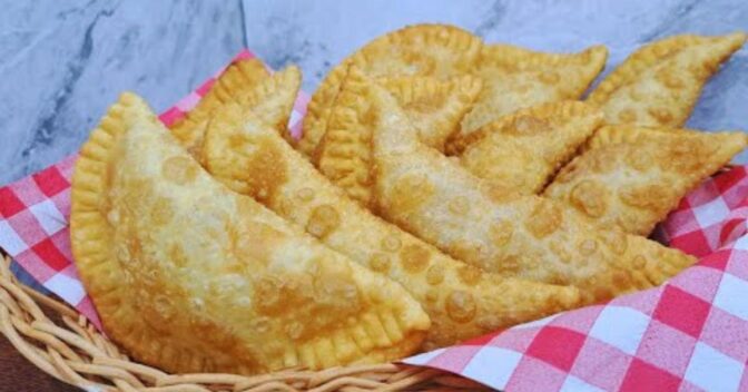 Patês: Massa de Pastel com 3 Ingredientes: Crocante e Fácil de Fazer