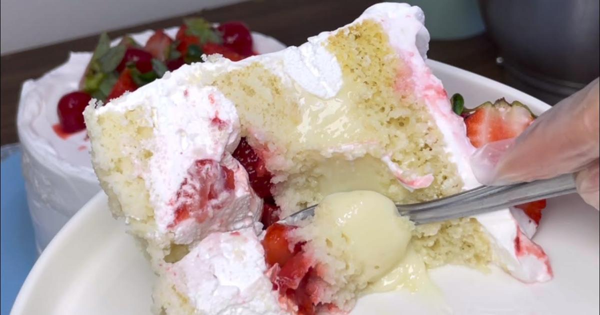 Aprenda a fazer o clássico bolo de morango, com recheio cremoso e sabor irresistível....