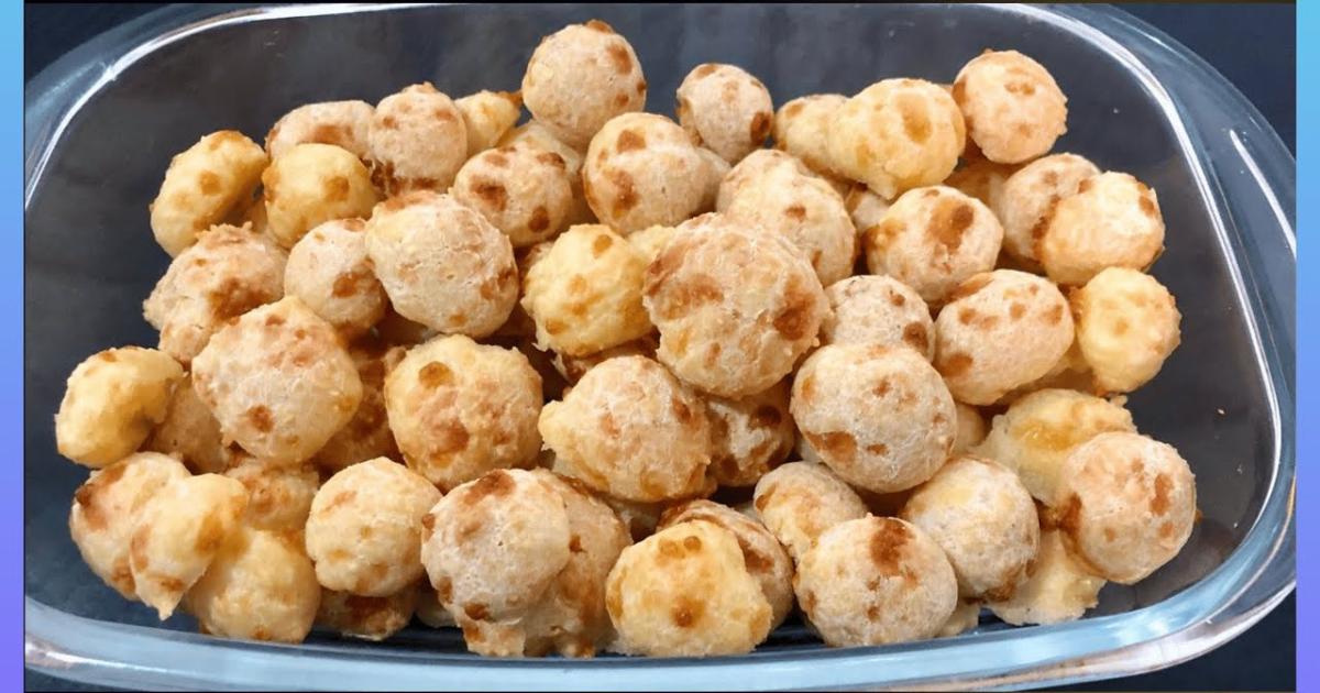 Aprenda a fazer pipoquinha de queijo crocante, um lanche delicioso que lembra pão de queijo....