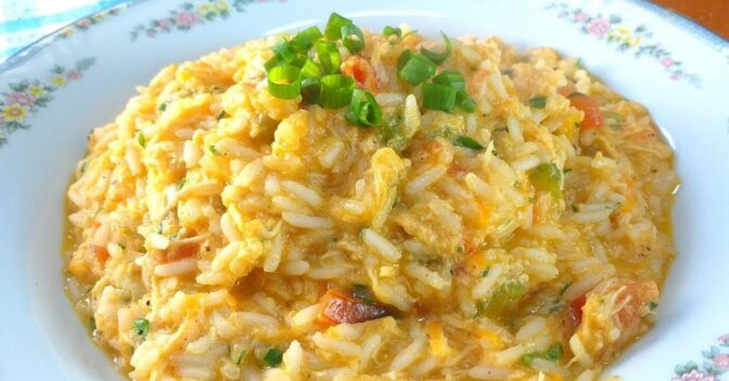 Especiais: Risoto de Frango Cremoso e Econômico: Receita Tradicional de Festa de Igreja