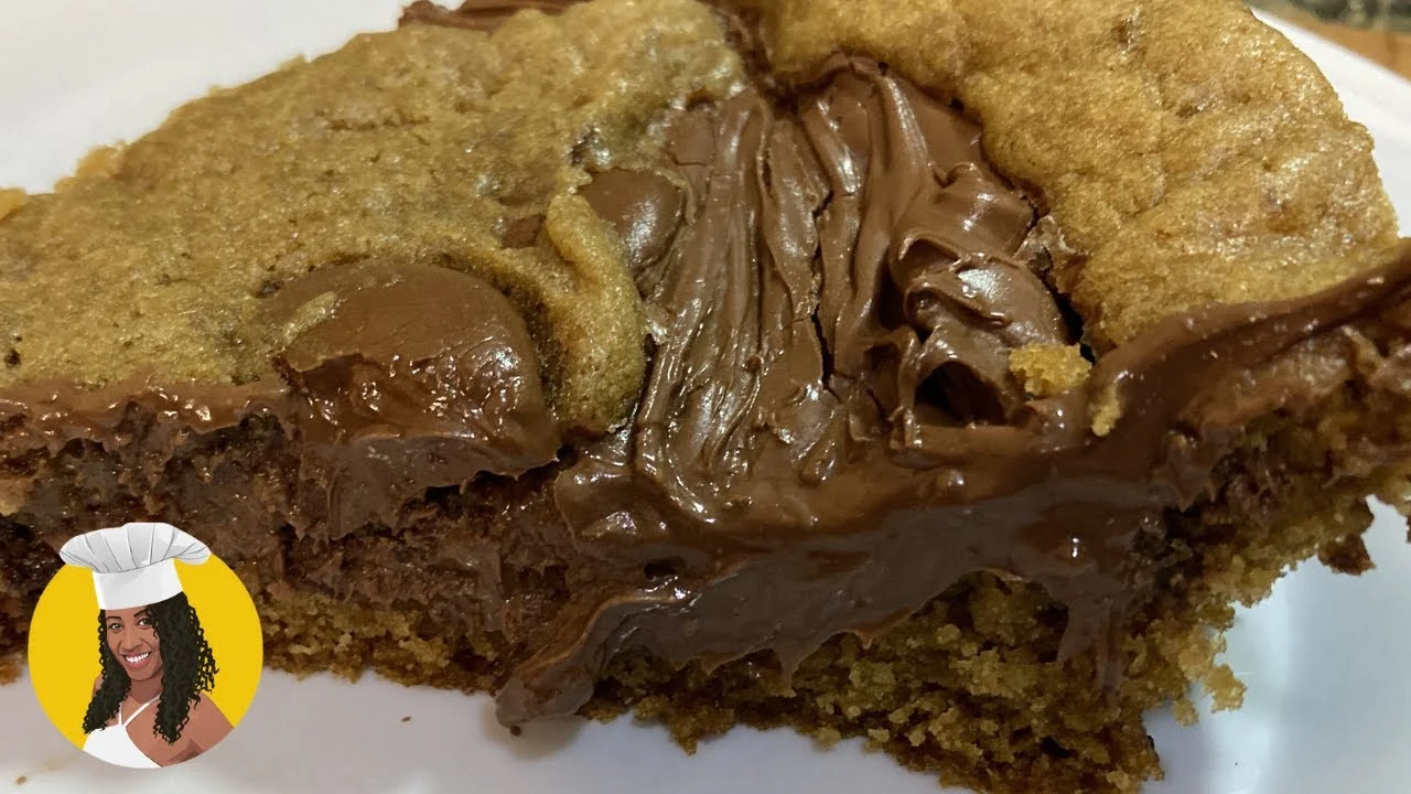 Torta Cookie de Nutella, crocante por fora e cremosa por dentro! Aprenda essa receita fácil...