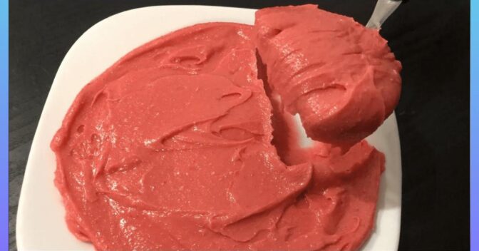 Doces: Brigadeiro de Morango de Colher Sem Fogo