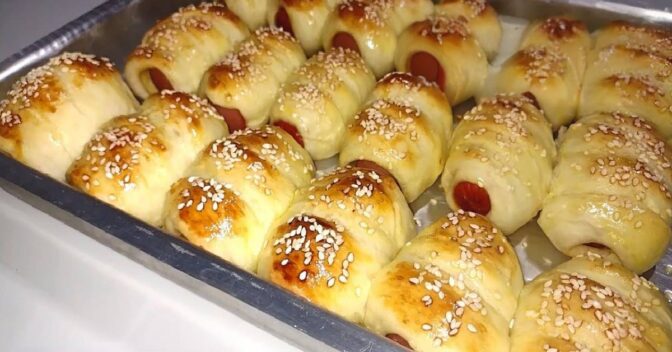 Lanche: Enroladinho Salsicha Doguinho Macio Delicioso
