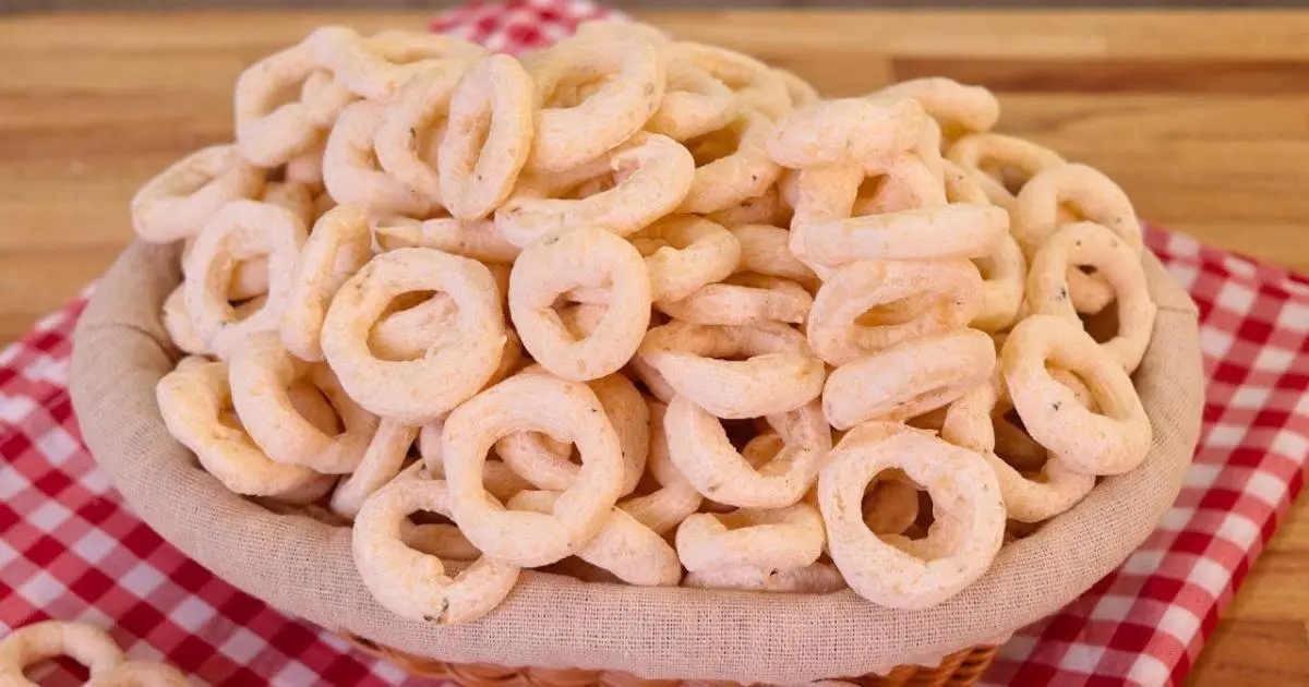 Biscoito de polvilho assado, temperado e super crocante....