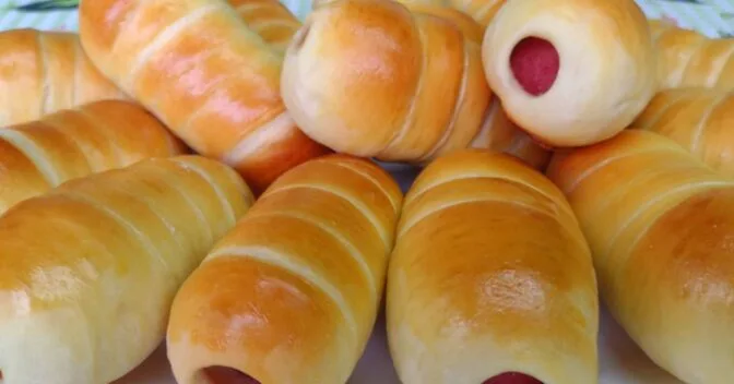 Lanche: Enroladinho Assado com Salsicha Fácil Delicioso