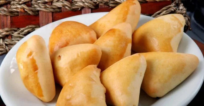 Lanche: Esfiha de Carne Refogada Fofinha Simples e Deliciosa
