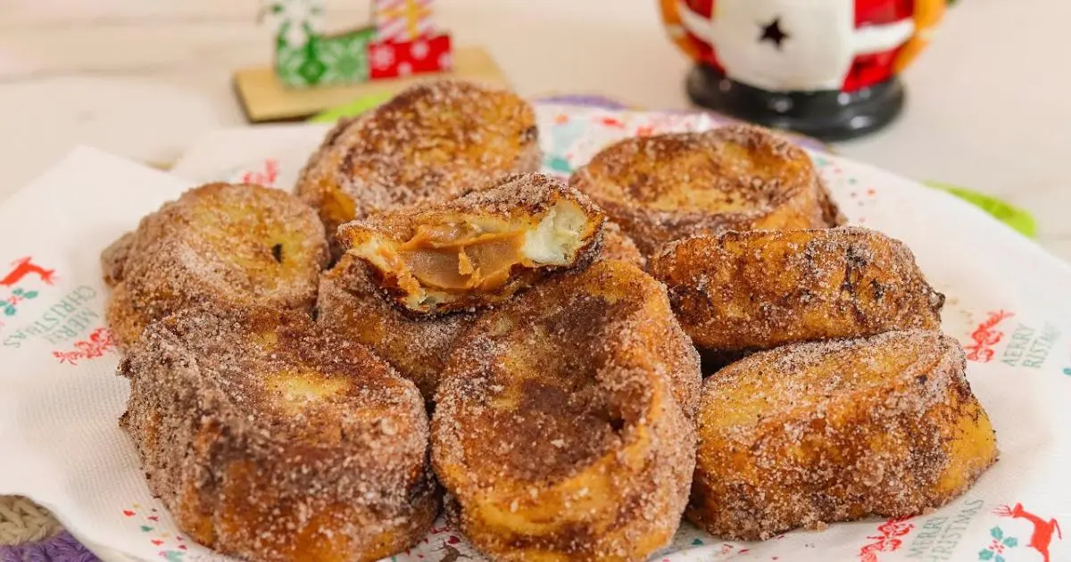 Receita fácil de rabanada recheada com pão francês e doce de leite....