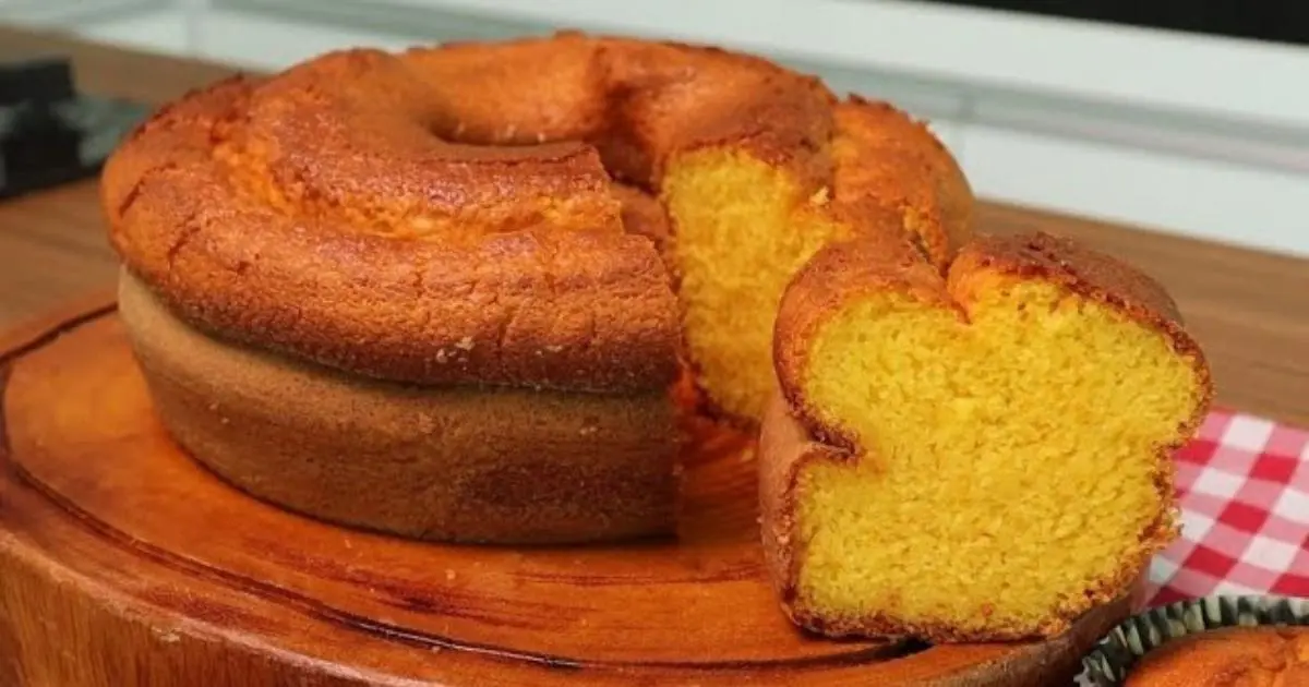 Bolo de laranja com cenoura bem fofinho e feito no liquidificador....