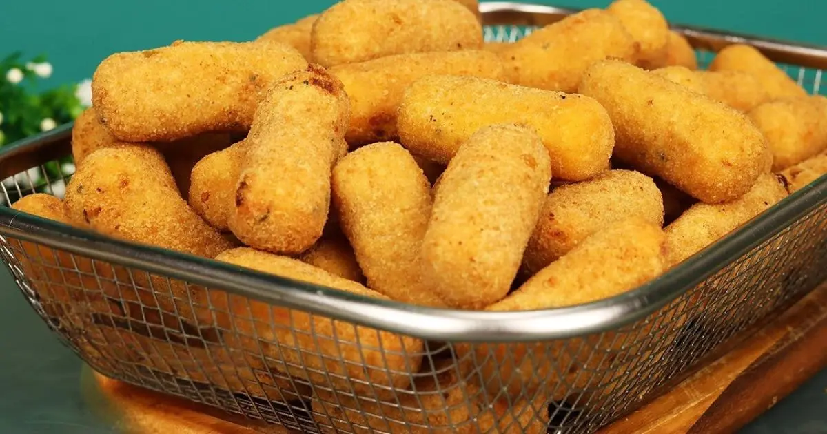 Receita de massa para salgados fritos com batata e frango....