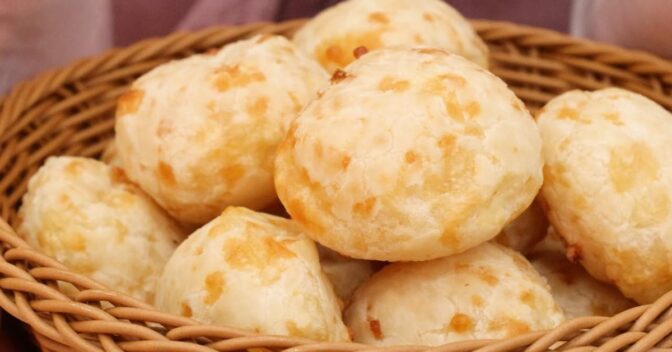 Lanche: O Pão de Queijo Mineiro Sem Ovo Mais Fácil que Você Vai Fazer